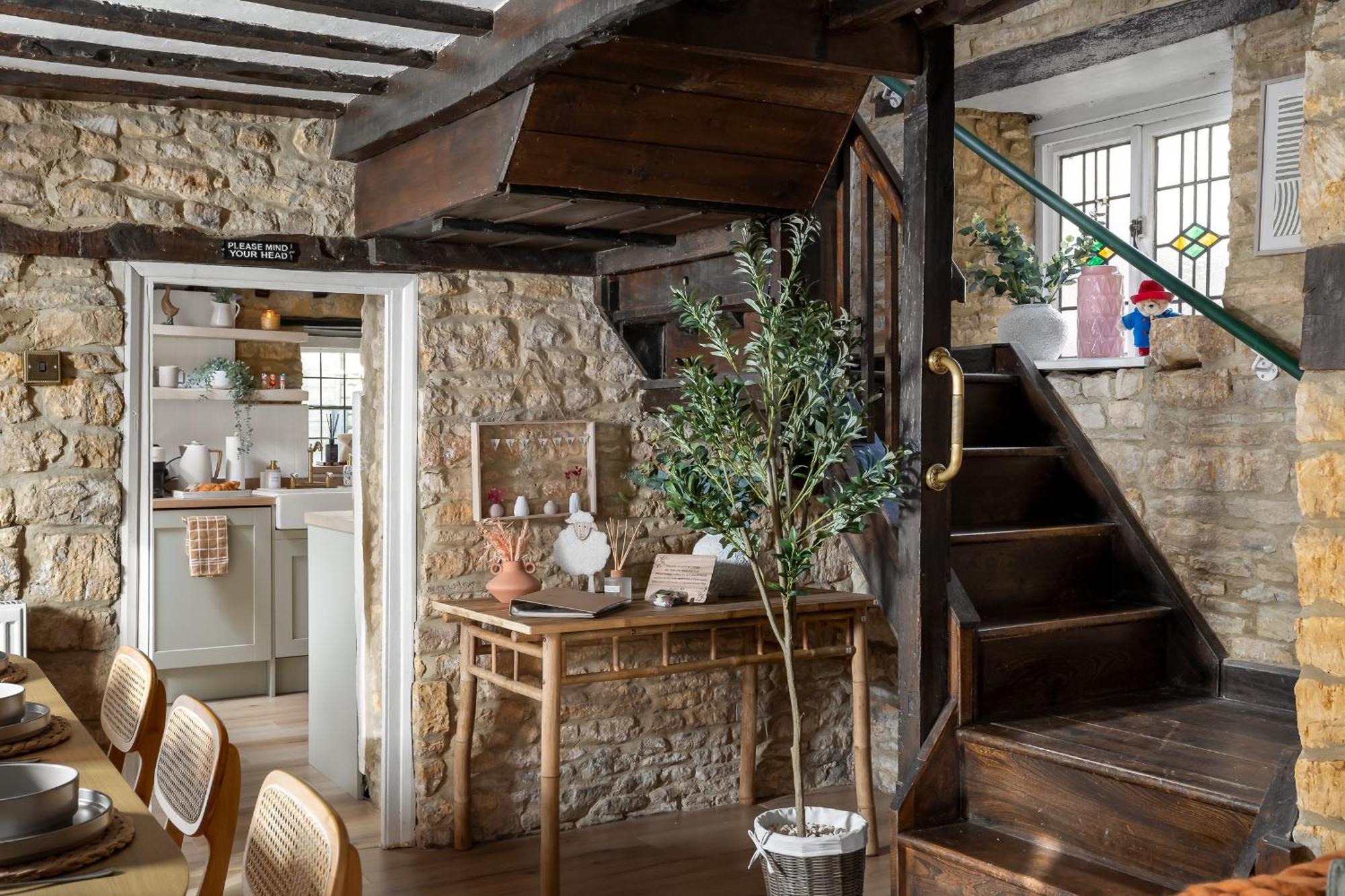 Bourton Scandi Chic Authentic Cottage Exterior foto